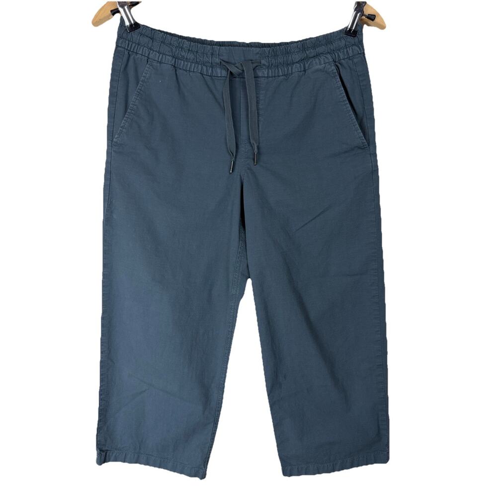 Women's L.L. Bean Capri Pants Size S Straight Leg Navy Blue Cotton Blend Pockets